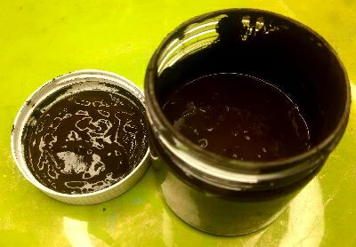 رنگ خمیری قهوه ای شکلاتی  ۲۵۰ گرمی